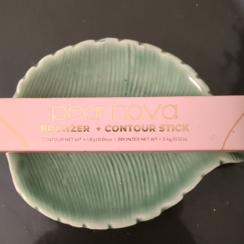 Bronzer & Contour Stick